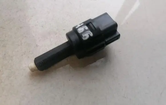 Honda FR-V Brake pedal sensor switch 353A