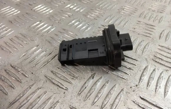 BMW 5 F10 F11 Mass air flow meter 7602038 0280218266