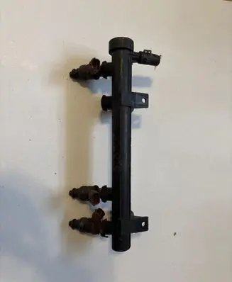 Skoda Fabia Mk1 (6Y) Fuel main line pipe 047133321J
