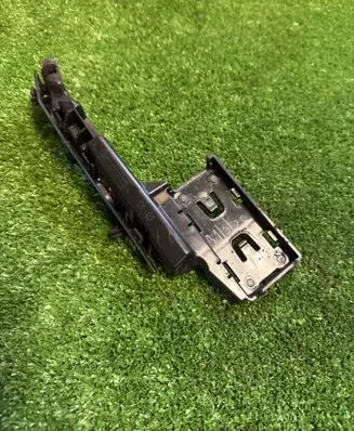 Skoda Octavia Mk4 Front bumper mounting bracket 5E3807183 200201124