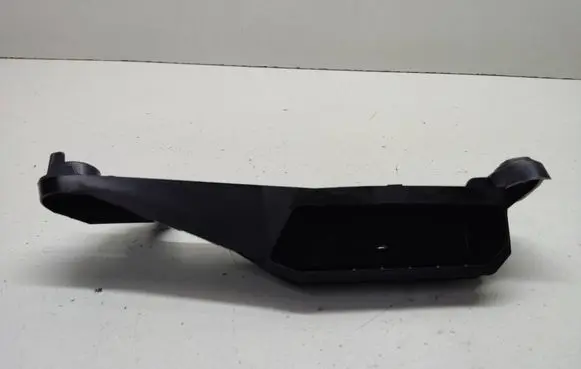 Other rear door trim element