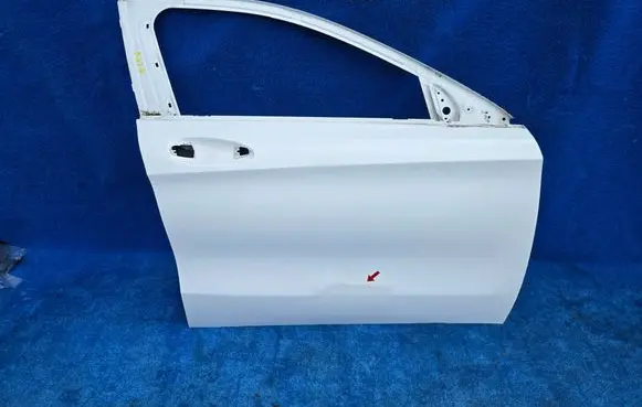 Mercedes-Benz GLA W156 X156 Front door A1567220210