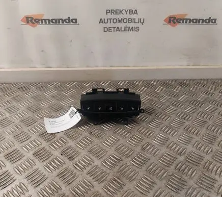 Hyundai Tucson IV NX4 Seat heating switch 93320N7900