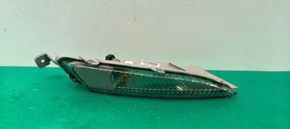 Opel Astra J Front indicator light 13367143