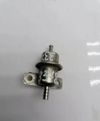 Ford Focus Fuel pressure regulator 0280160540