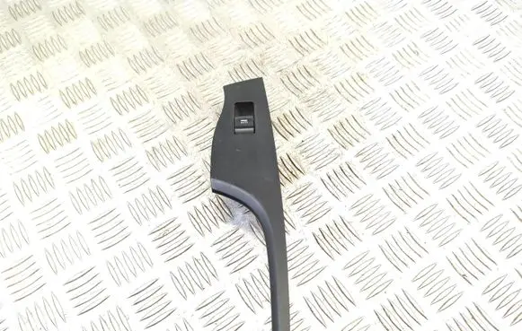 Hyundai i40 Electric window control switch 935803Z050 39R5251000