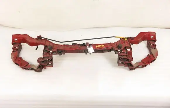 Ford Focus Top upper radiator support slam panel BM518B041B
