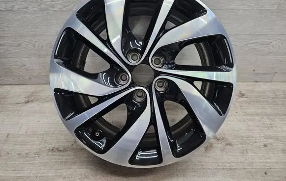 R17 alloy rim