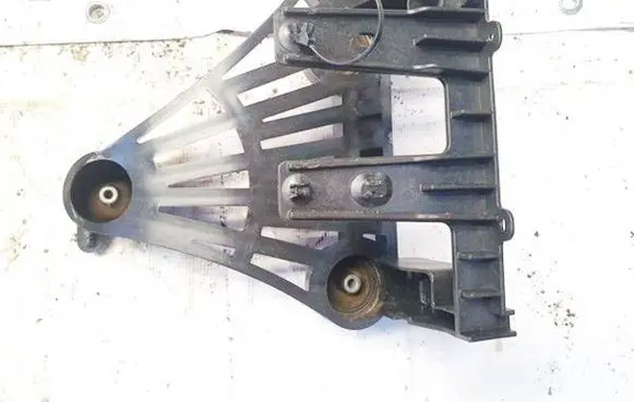 Tesla Model Y Other exterior part 167362700d 1673627-00-d
