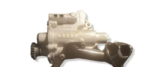 Seat Leon (5F) Oil pump 06H115105
