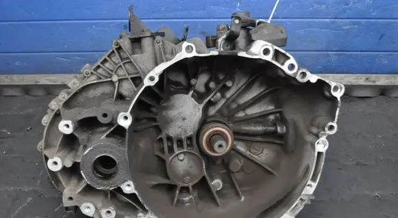 Volvo V40 Manual 6 speed gearbox GU1R7002BEB