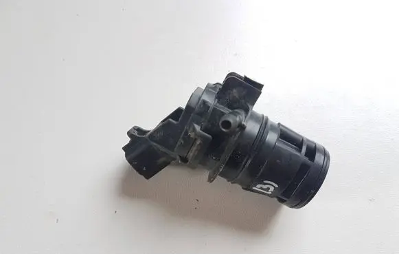 Subaru Forester SK Windscreen/windshield washer pump 0602106070