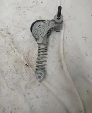Buick Encore I Generator/alternator belt tensioner 25195388