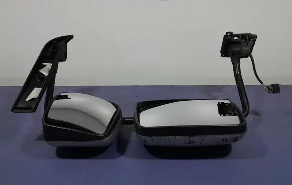 Renault Megane III Front door electric wing mirror 