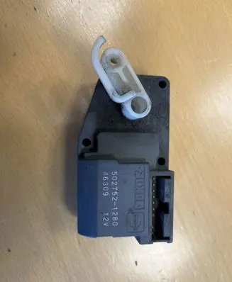 Isuzu Trooper Air flap motor/actuator 5027521280