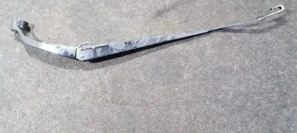 Mazda 2 Front wiper blade arm