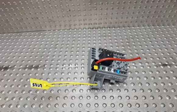 Alfa Romeo 159 Fuse module 50507676
