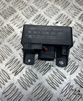 Mercedes-Benz A W168 Glow plug pre-heat relay 0255452832 899075000