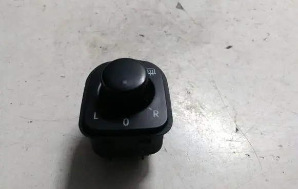 Volkswagen Golf VI Wing mirror switch 1K0959565K