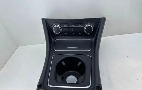 Mercedes-Benz CLA C117 X117 W117 Climate control unit A2469003616
