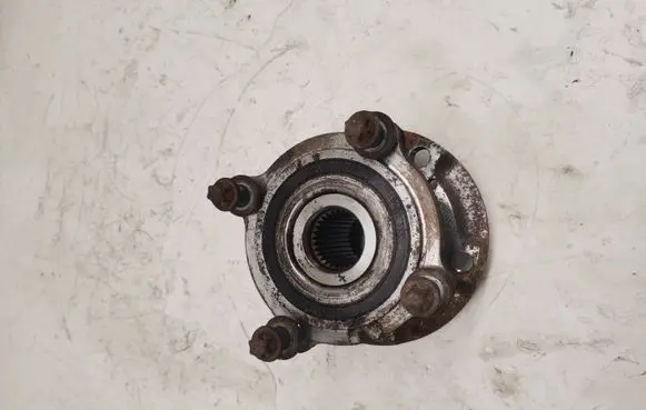 BMW X5 F15 Rear wheel bearing hub 6859420