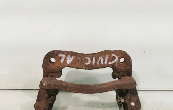 Honda Civic Brake caliper pad carrier rear 