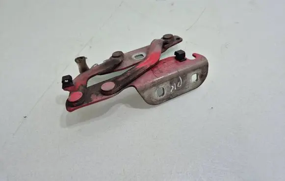 Ford Fiesta Engine bonnet/hood hinges 