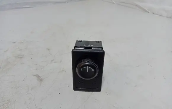 Nissan X-Trail T30 Wing mirror switch