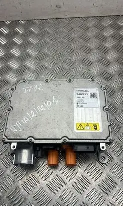 Voltage converter inverter