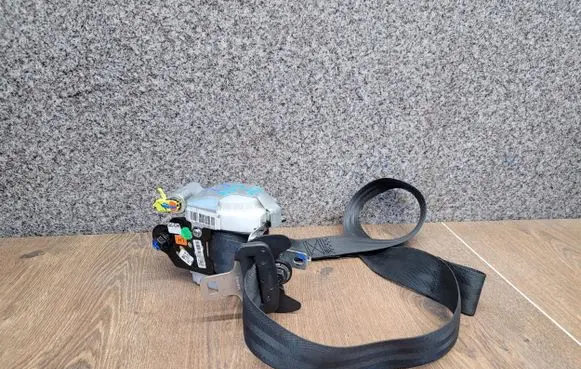 Hyundai i10 Front seatbelt
