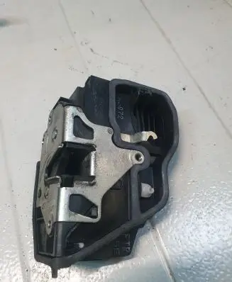 BMW X3 E83 Front door lock