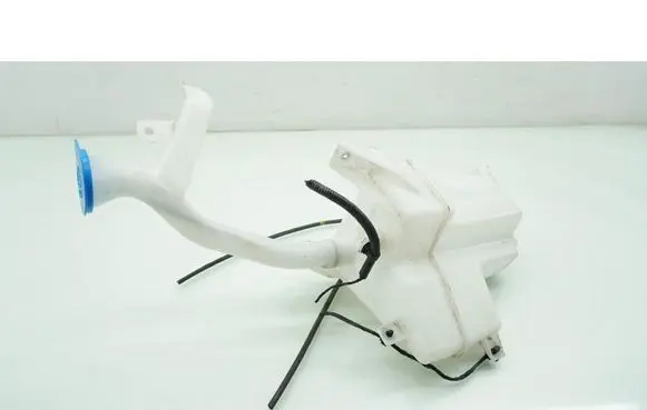 Suzuki SX4 S-Cross Windshield washer fluid reservoir/tank