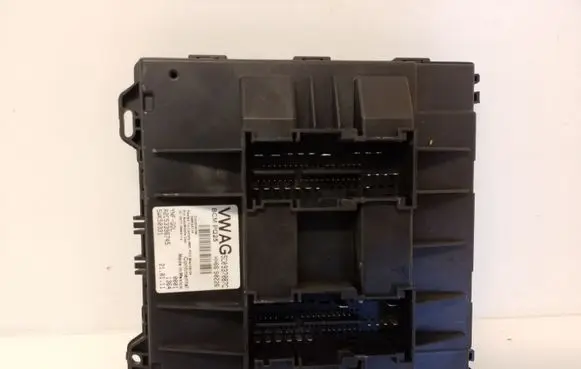Volkswagen Jetta VI Comfort/convenience module 5C0937087C A2C53396745 5WK50331