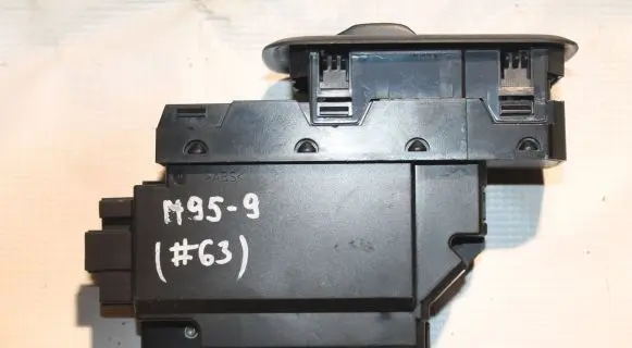 Volvo XC90 Electric window control switch 31334465