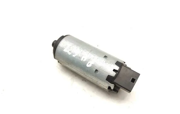 Peugeot 607 Seat adjustment motor 404828 9470060E
