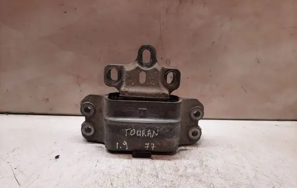 Volkswagen Touran I Engine mount bracket 1K0199555