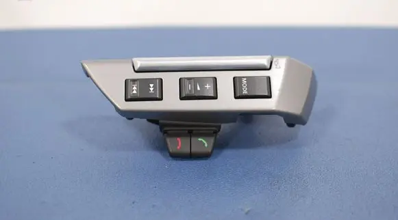 Multifunctional control switch/knob