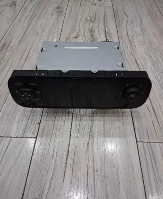 Fiat Panda III Radio/CD/DVD/GPS head unit 07357033430