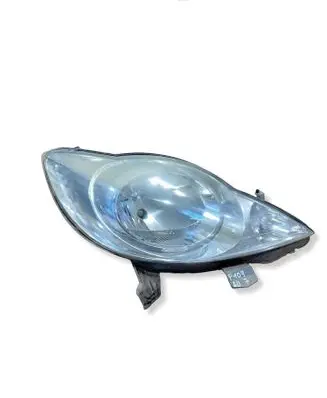 Peugeot 107 Headlight/headlamp 811100H030
