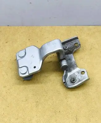Mercedes-Benz E W212 Tailgate/trunk/boot hinge A2127400237