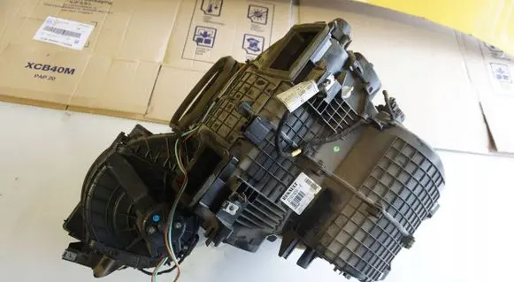 Interior heater climate box assembly