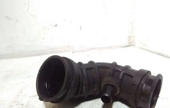 Chevrolet Captiva Air intake hose/pipe