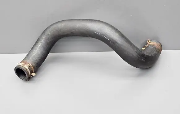 Engine coolant pipe/hose