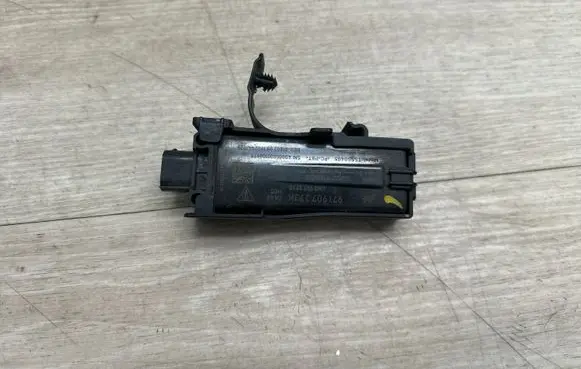 Porsche Cayenne (9Y0 9Y3) Tire pressure control unit 4M0907273B 971907273K