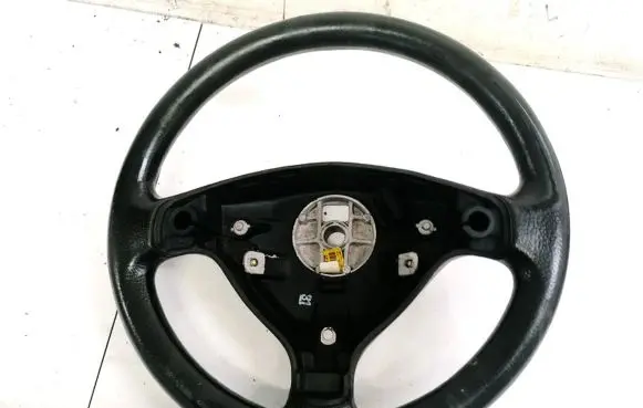 Opel Zafira A Steering wheel 90437285 16140399 9043728516140399