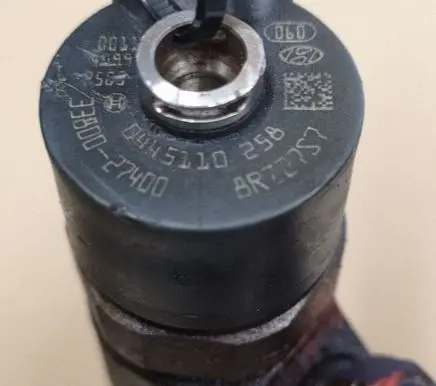 Hyundai Tucson JM Fuel injector 0445110258