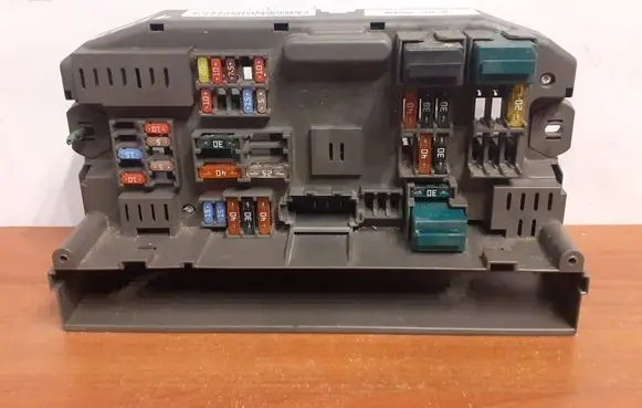 BMW X5 E70 Fuse box set 12149 518966010B