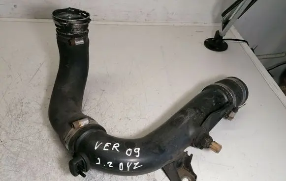 Toyota Corolla Verso AR10 Intercooler hose/pipe 17362-0R011