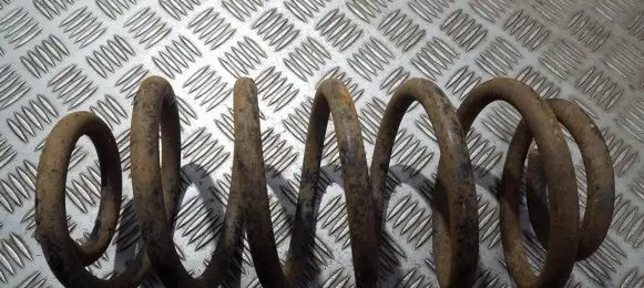 Jeep Cherokee Rear coil spring