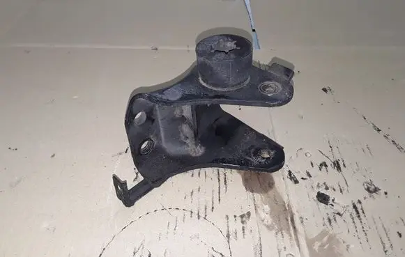 KIA Carens II Other engine bay part 218233K000